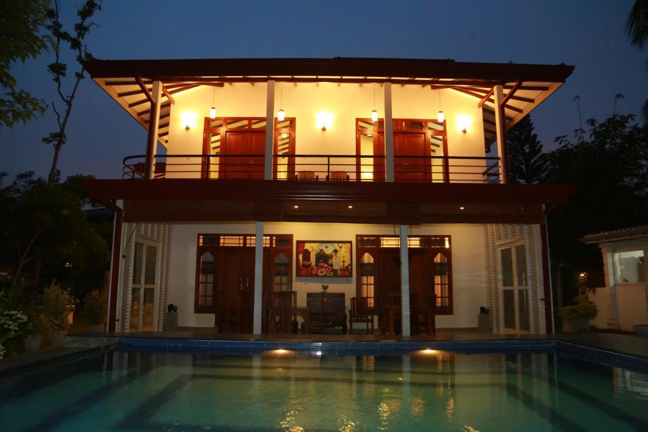 Villa A.Sms Induruwa Exteriér fotografie
