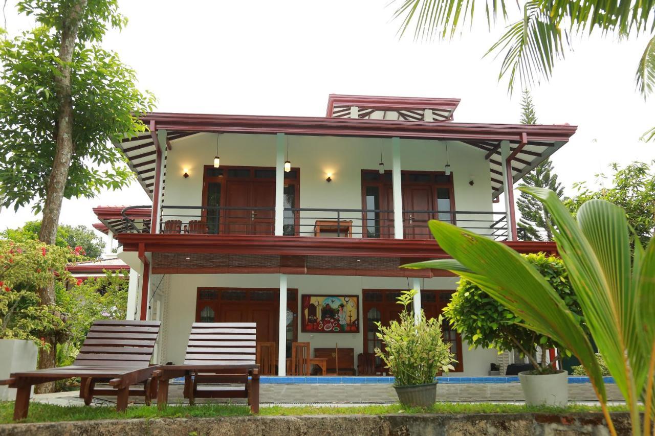 Villa A.Sms Induruwa Exteriér fotografie