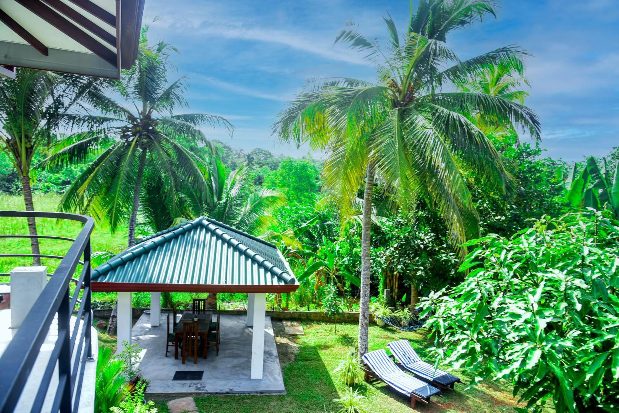 Villa A.Sms Induruwa Exteriér fotografie