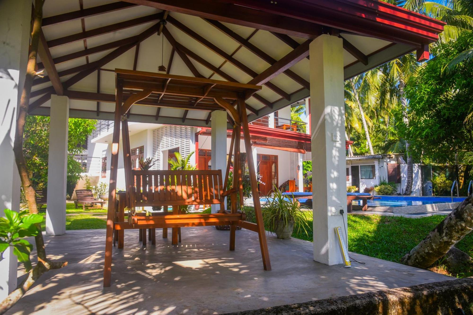 Villa A.Sms Induruwa Exteriér fotografie
